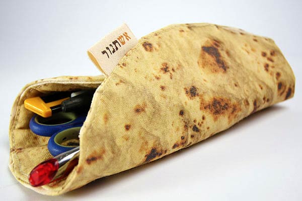 Flat-Bread Pencil Case Holder