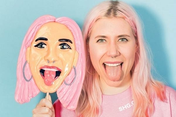 face licker custom lollipops woman