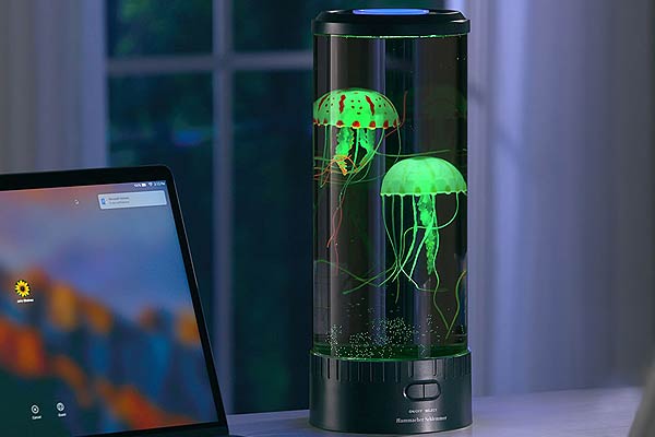 Lifelike Jellyfish - Desktop Aquarium
