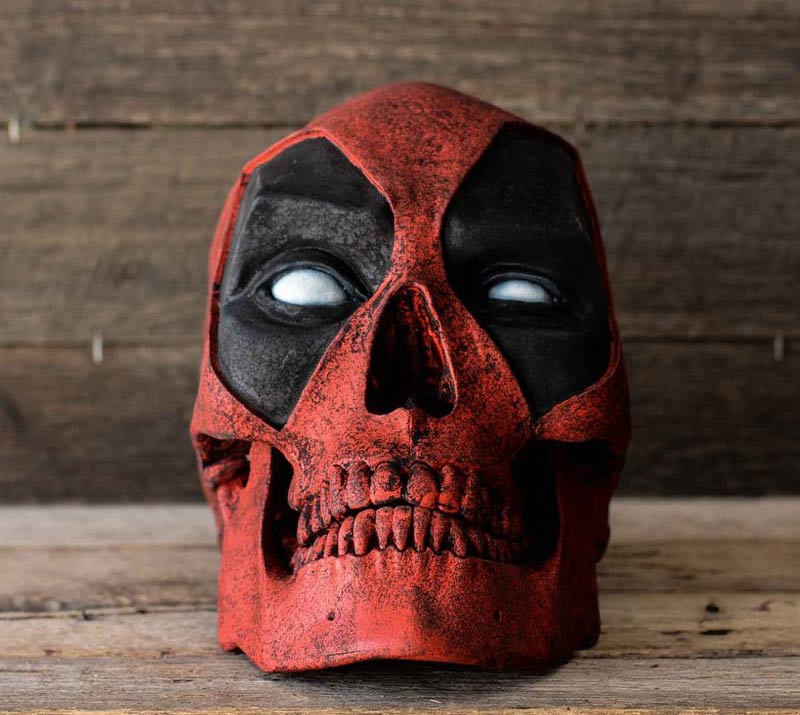 red deadpool skull