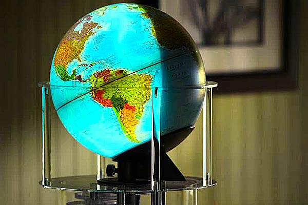 Night and Day Mechanical Globe